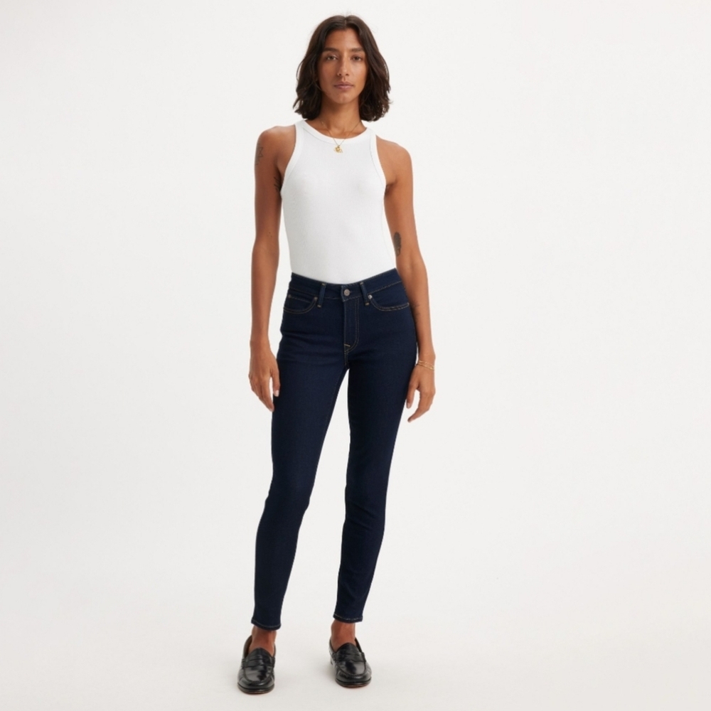 Levi's 711 skinny Size 28 stretchy